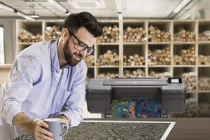 HP DesignJet Z6dr 44-in PostScript Printer with V-Trimmer Plus Edition (T8W18D#B1K) - Cartouches Certifiees