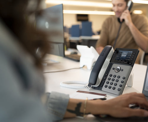 HPE HP Poly Edge E320 and PoE-enabled IP phone Black 8 lines IPS (82M88AA) - Cartouches Certifiees