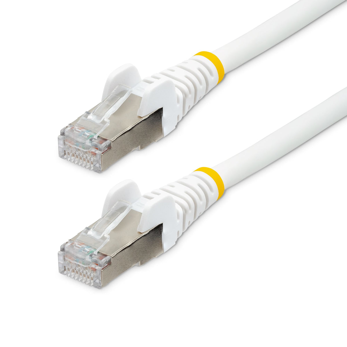 STARTECH .com networking cable White 2,4 m S/FTP (S-STP) Round (NLWH-8F-CAT6A-PATCH) - Cartouches Certifiees