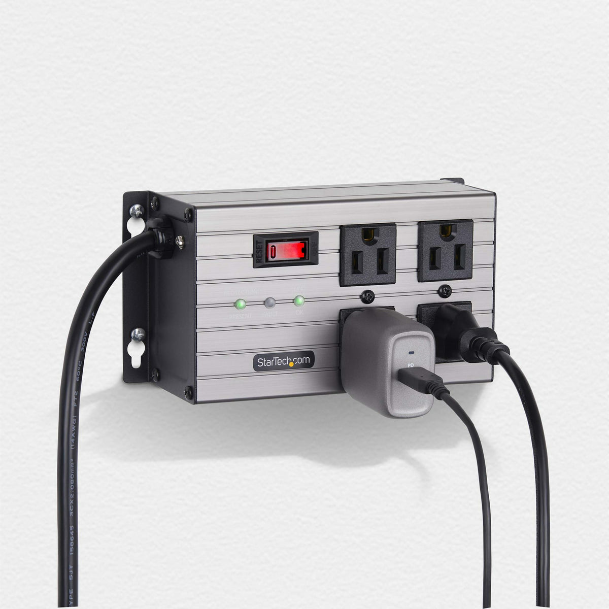 STARTECH power distribution unit (PDU) 4 AC outlet(s) Grey (4N515S8-POWER-STRIP) - Cartouches Certifiees