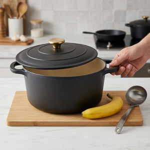 TRAMONTINA Bestow 5.5 Quart Enameled Cast Iron Covered Round Dutch, Matte Black (80131/084DS) - Cartouches Certifiees